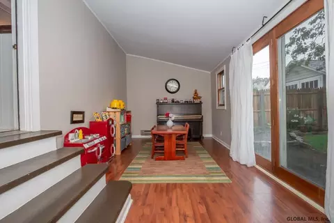 1237 Baker Ave, Schenectady, NY 12309 photo 17