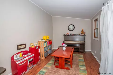 1237 Baker Ave, Schenectady, NY 12309 photo 15