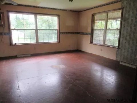 27 Safford Rd, Argyle, NY 12809 photo 7