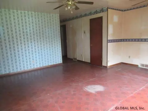27 Safford Rd, Argyle, NY 12809 photo 5