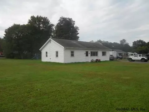 70 Spring St, Cambridge, NY 12816 photo 1