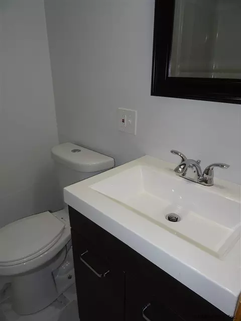 226 Cherry St, Schenectady, NY 12306 photo 21