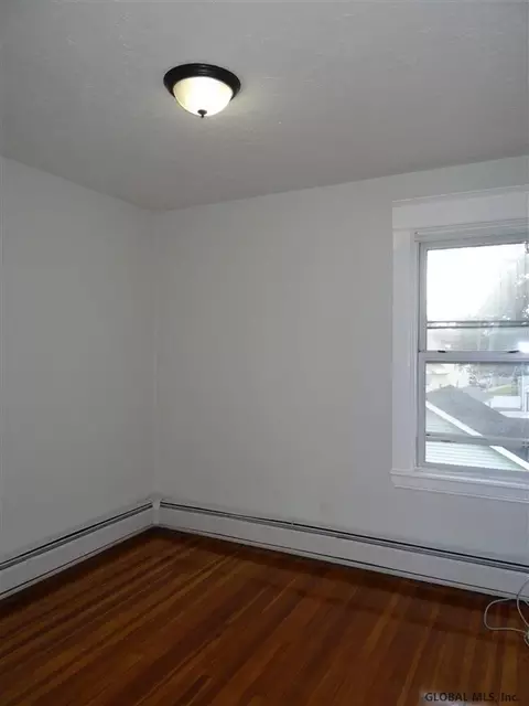 226 Cherry St, Schenectady, NY 12306 photo 27