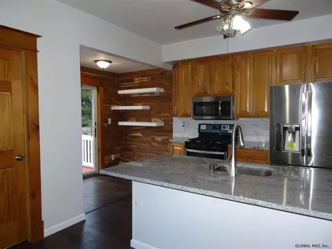 226 Cherry St, Schenectady, NY 12306 photo 20