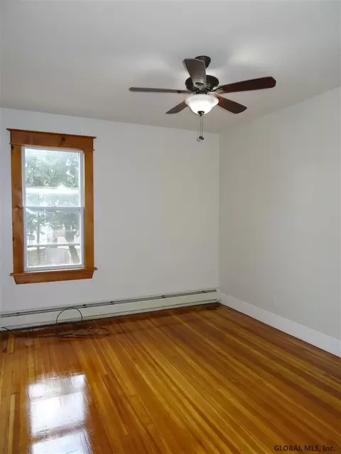 226 Cherry St, Schenectady, NY 12306 photo 24