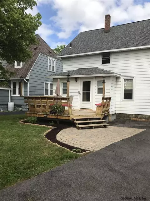 1019 Dean St, Schenectady, NY 12309 photo 15