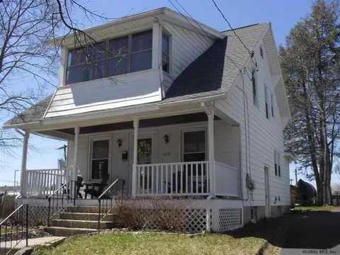 1019 Dean St, Schenectady, NY 12309 photo 2