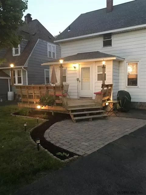 1019 Dean St, Schenectady, NY 12309 photo 16