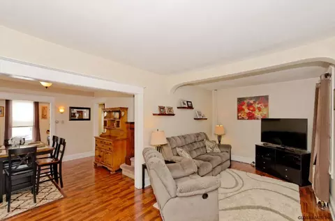 1019 Dean St, Schenectady, NY 12309 photo 8