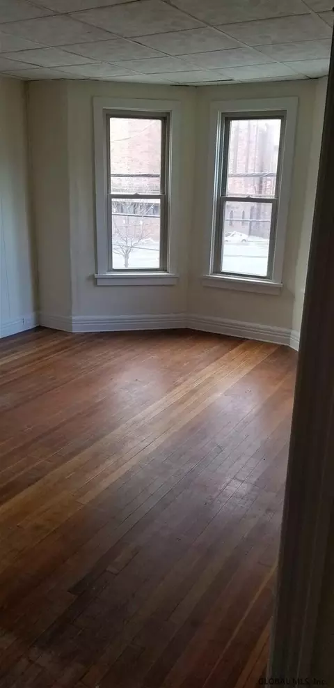 732 Eastern Ave, Schenectady, NY 12308 photo 5