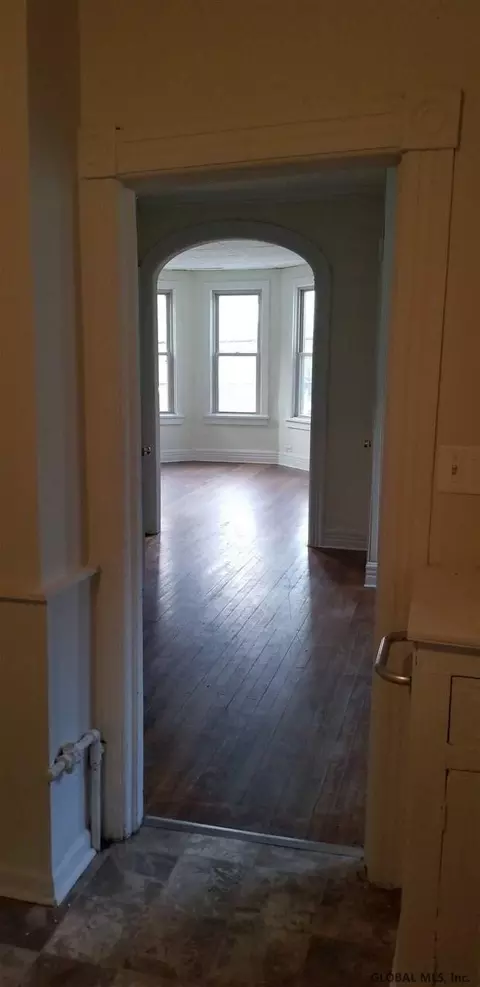 732 Eastern Ave, Schenectady, NY 12308 photo 11