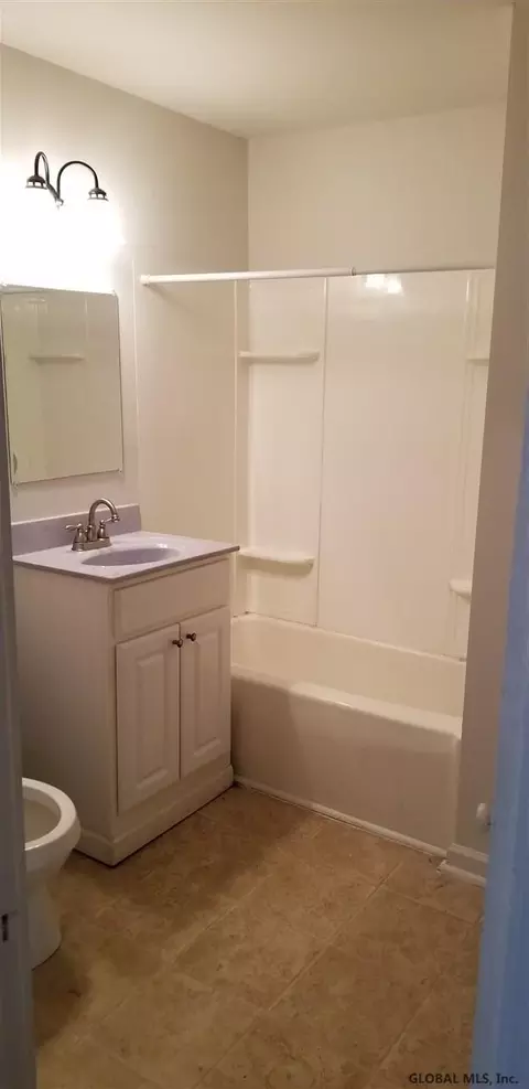 732 Eastern Ave, Schenectady, NY 12308 photo 10