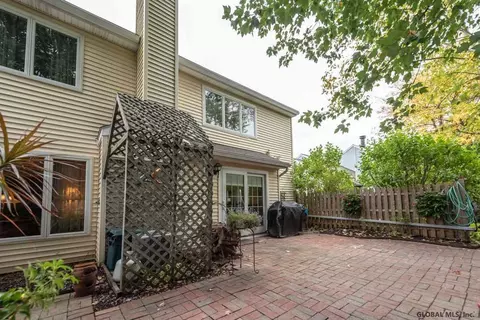 15 Constitution Dr, Glenmont, NY 12077 photo 29