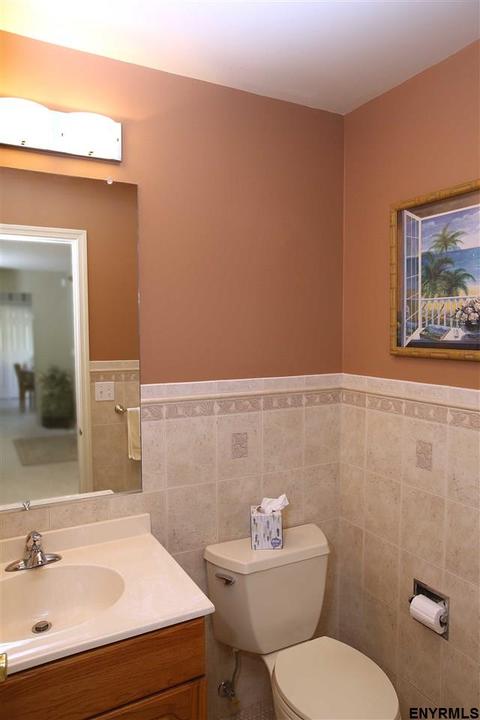 150 Droms Rd, Schenectady, NY 12302 photo 5