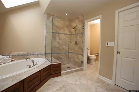 150 Droms Rd, Schenectady, NY 12302 photo 17