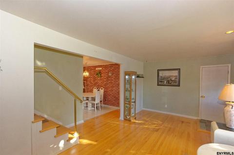 4 Havenbrook Dr, Schenectady, NY 12302 photo 7