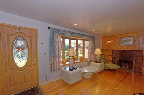 4 Havenbrook Dr, Schenectady, NY 12302 photo 8