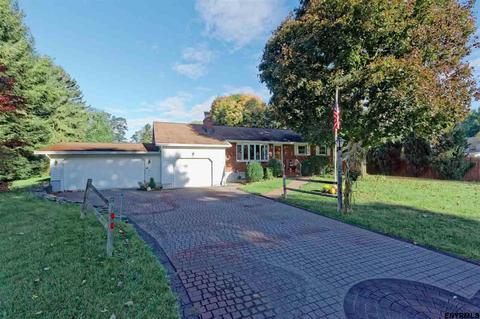 4 Havenbrook Dr, Schenectady, NY 12302 photo 3