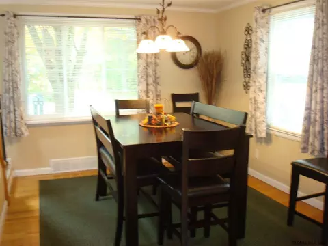 400 Elm Ave, Selkirk, NY 12158 photo 8