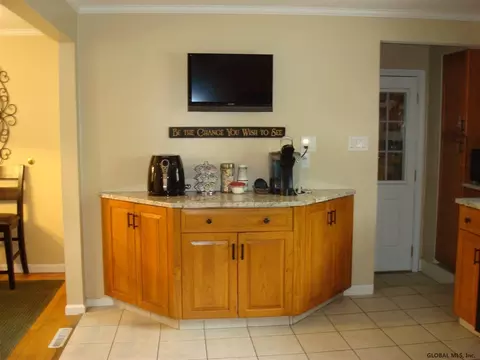 400 Elm Ave, Selkirk, NY 12158 photo 4