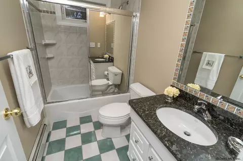 105 Dedham Post Rd, Schenectady, NY 12303 photo 47