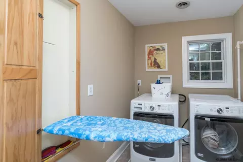 105 Dedham Post Rd, Schenectady, NY 12303 photo 39