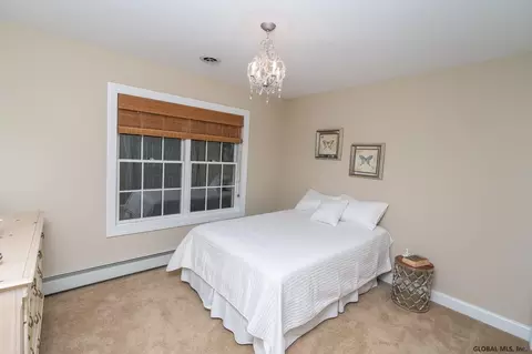 105 Dedham Post Rd, Schenectady, NY 12303 photo 40