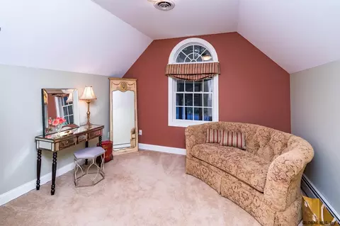 105 Dedham Post Rd, Schenectady, NY 12303 photo 35