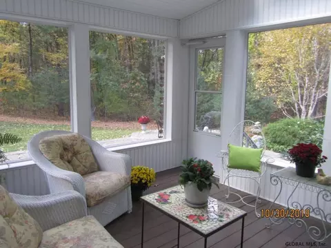 105 Dedham Post Rd, Schenectady, NY 12303 photo 15