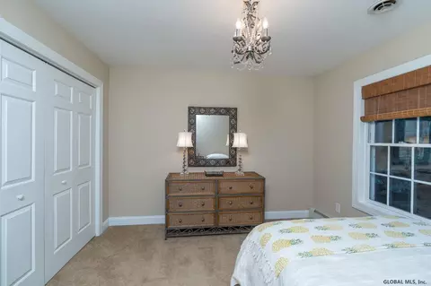 105 Dedham Post Rd, Schenectady, NY 12303 photo 41