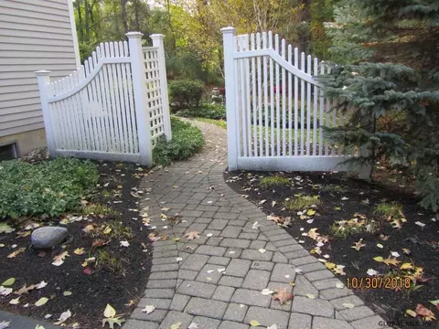 105 Dedham Post Rd, Schenectady, NY 12303 photo 55