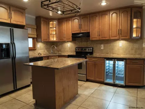 117 Jackson Ave, Schenectady, NY 12304 photo 6