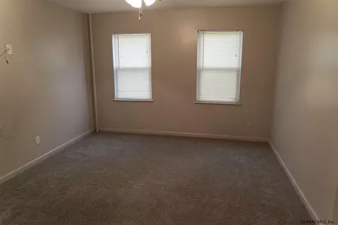 117 Jackson Ave, Schenectady, NY 12304 photo 8