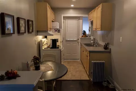 117 Jackson Ave, Schenectady, NY 12304 photo 19