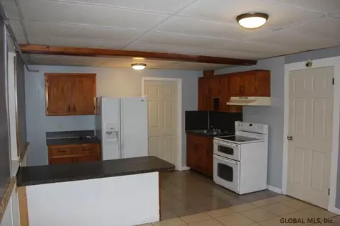 238 Macarthur Ave, Cobleskill, NY 12043 photo 4