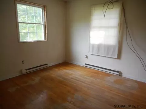 874 Charlton Rd, Schenectady, NY 12302 photo 12