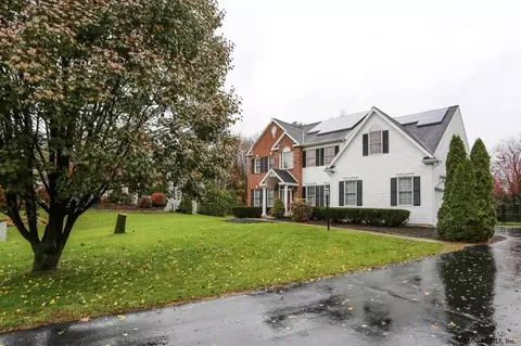 29 Bluestone Rdg, Clifton Park, NY 12065 photo 2