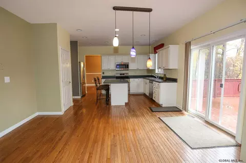 29 Bluestone Rdg, Clifton Park, NY 12065 photo 21