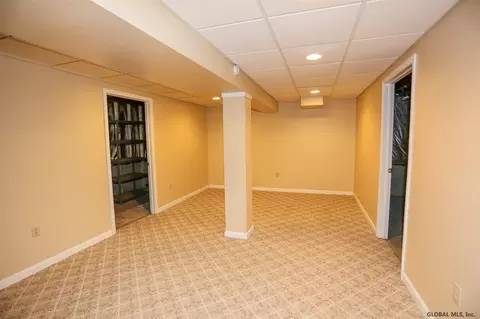 29 Bluestone Rdg, Clifton Park, NY 12065 photo 46