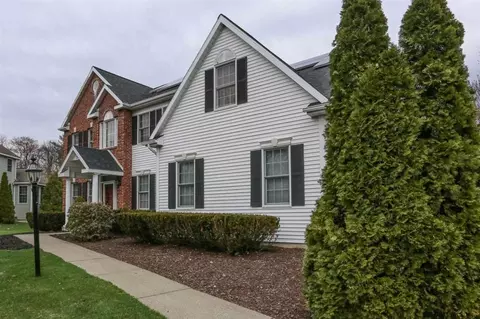 29 Bluestone Rdg, Clifton Park, NY 12065 photo 3