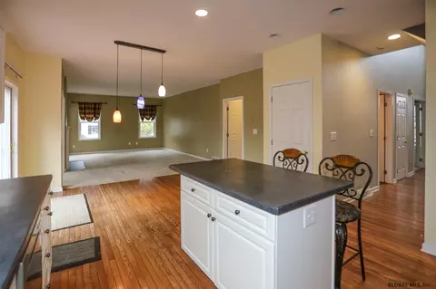 29 Bluestone Rdg, Clifton Park, NY 12065 photo 15
