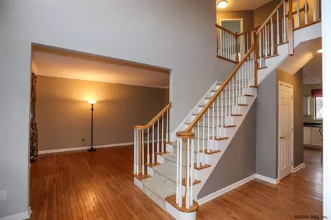 29 Bluestone Rdg, Clifton Park, NY 12065 photo 4
