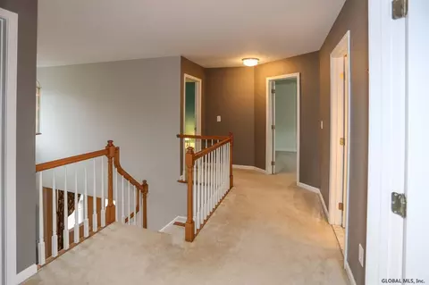 29 Bluestone Rdg, Clifton Park, NY 12065 photo 28