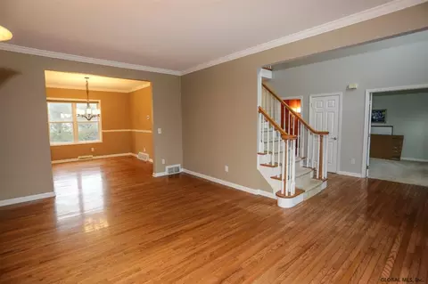 29 Bluestone Rdg, Clifton Park, NY 12065 photo 9