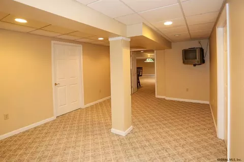 29 Bluestone Rdg, Clifton Park, NY 12065 photo 47