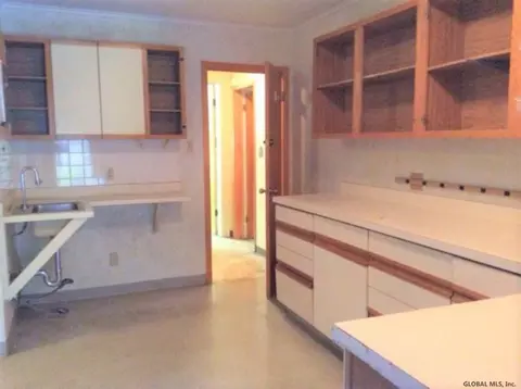 1368 Union St, Schenectady, NY 12308 photo 38