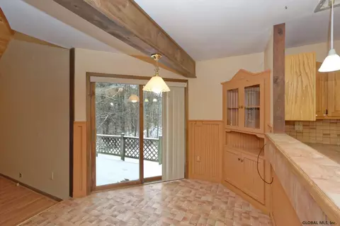 1175 Gordon Rd, Schenectady, NY 12306 photo 8