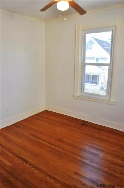 54 Willow Ave, Schenectady, NY 12304 photo 19
