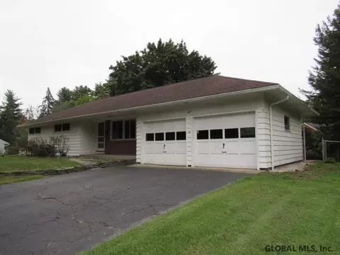203 Winne Rd, Delmar, NY 12054 photo 5