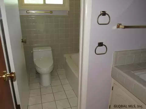 203 Winne Rd, Delmar, NY 12054 photo 29